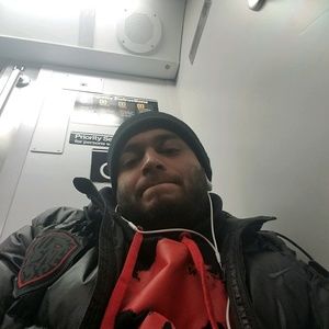 Meet your Posher, Joshua